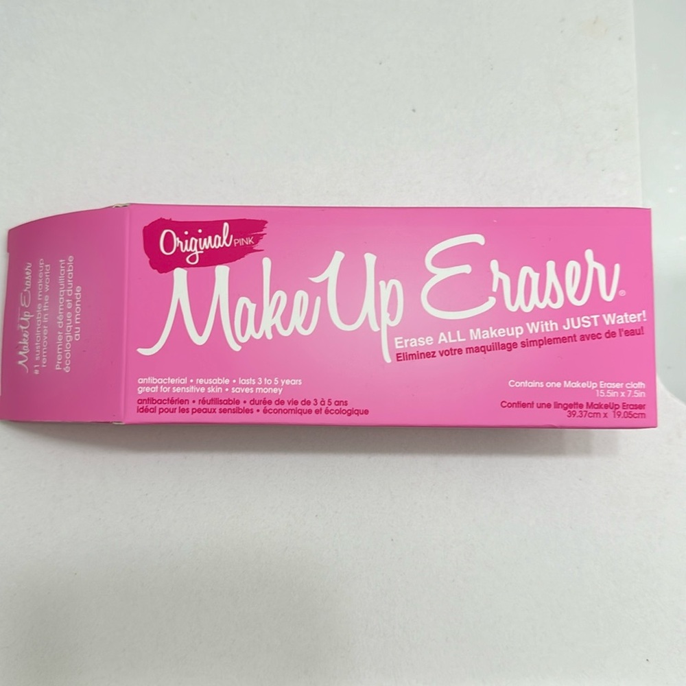 BNIB Makeup Eraser